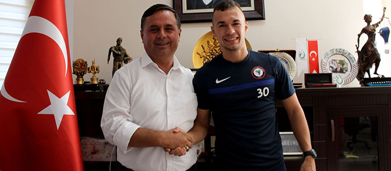 Çal belediyespor, Rus Pavel’i transfer etti