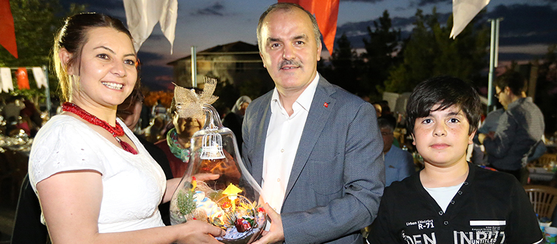 Pamukkale Belediyesi’nin iftar sofrası Kervansaray’da kuruldu