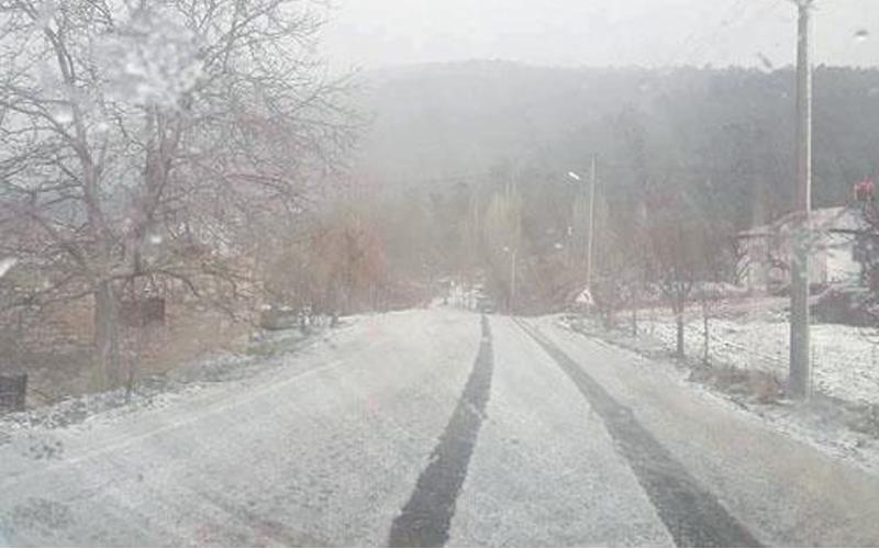 Çameli’ye kar yağdı