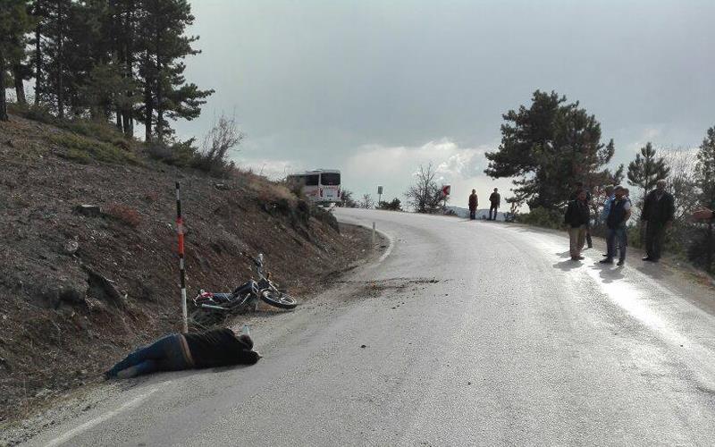 Yaralı yardım bekledi, onlar baktı