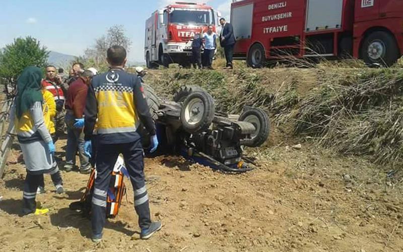 Honaz’da traktör devrildi: 2 ölü, 2 yaralı