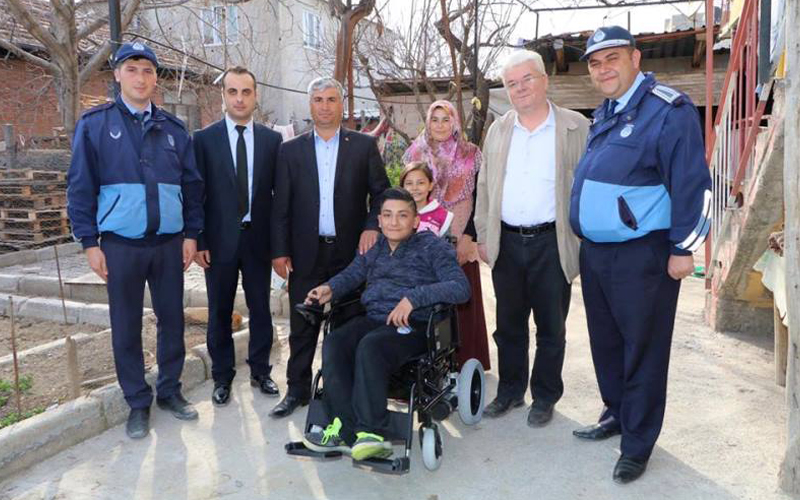 Honaz Belediyesi’nden 20 tekerlekli sandalye