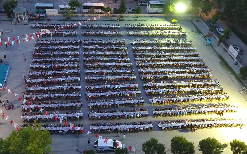 Pamukkale Belediyesi’nden Deliktaş’ta 2 bin kişiye iftar
