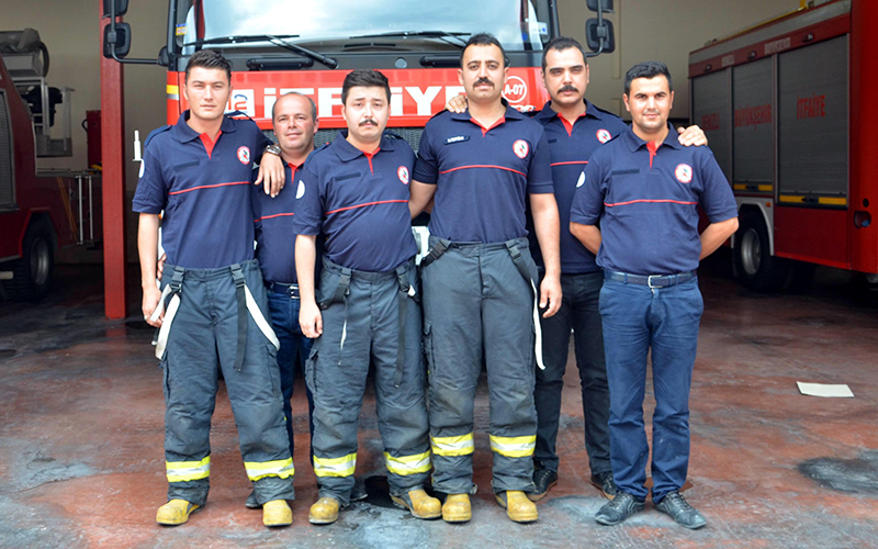 Kahraman itfaiyeciler mucize kurtuluşu anlattı