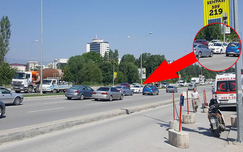 Ters yönde hem de en sol şeritte