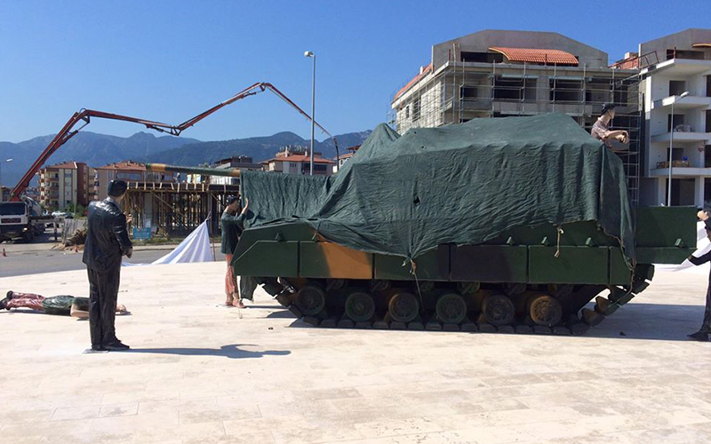 Bu maket obüs mü tank mı?
