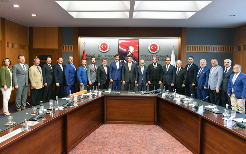 Zeybekci: Hangi partiden olursanız olun önceliğiniz Denizli olsun