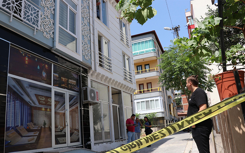 Denizli’de aparttan düşen mobilya ustası kurtarılamadı