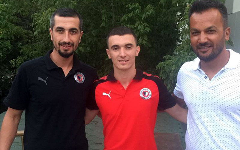 Osman, Fethiyespor’a imza attı