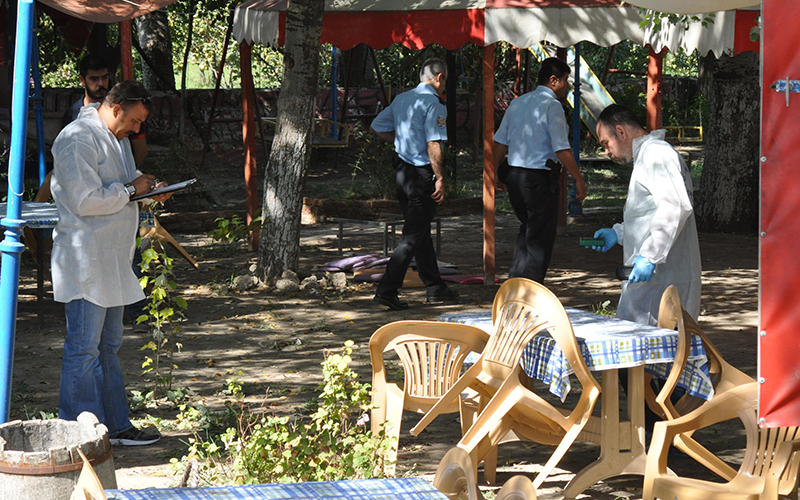 Denizli’de restoranda bıçak ve sopalı kavga