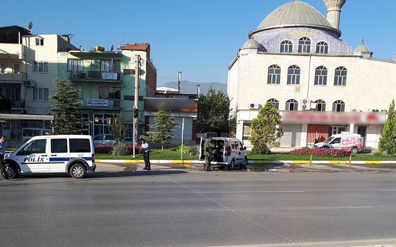 İzmir Bulvarı’nda şüpheli çanta paniği