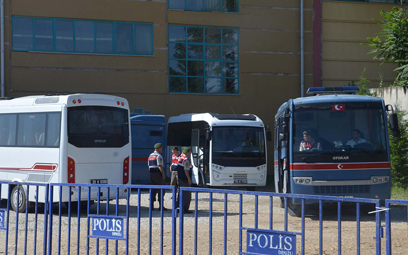 FETÖ’nün ablaları davasında 3 sanık tahliye edildi