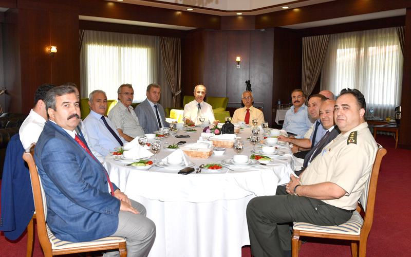 Denizli Vali Yardımcısı Soykan’a veda yemeği