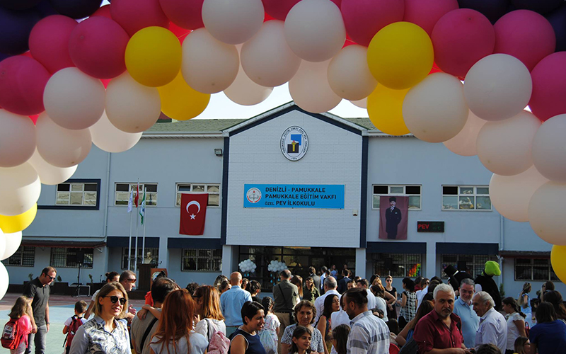 PEV’de ders zili çaldı