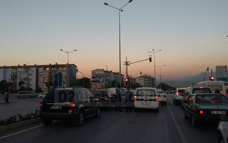 Adliye Kavşağı’nda zincirleme kaza