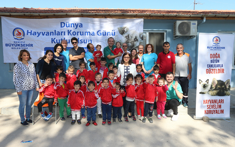 Öğrencilere hayvan sevgisi anlatıldı
