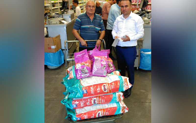 Köpek yüzünden çıkan komşu tartışmasında 100 kilo mama ile uzlaşıldı