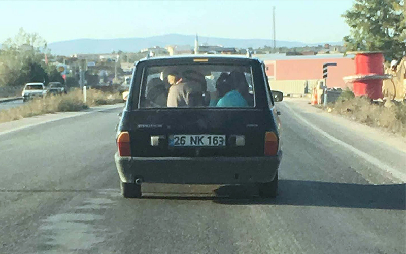 Takside 9 kişi, ya kaza yaşansa?