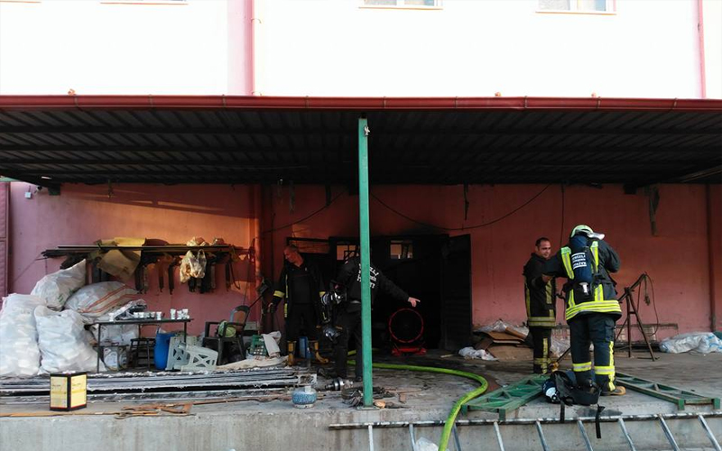 Tekstil fabrikasında yangın çıktı