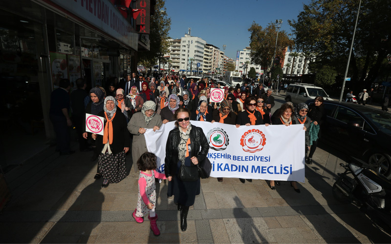 Denizli’de kadınlar şiddete karşı yürüdü