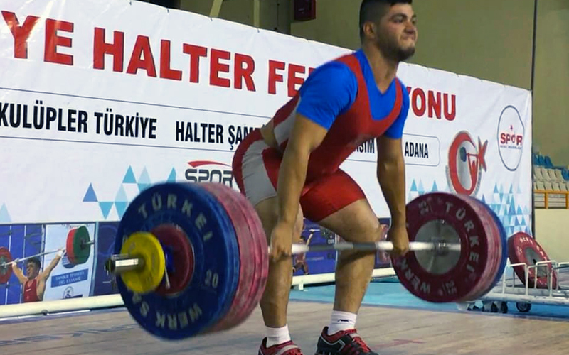 Denizlili Mehmet Avcıl halterde Türkiye şampiyonu oldu