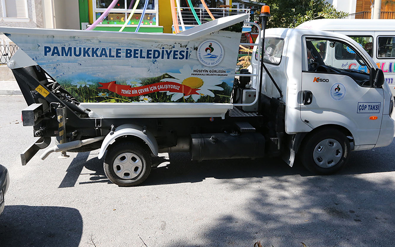 Pamukkale’de Çöp Taksi hizmete devam ediyor