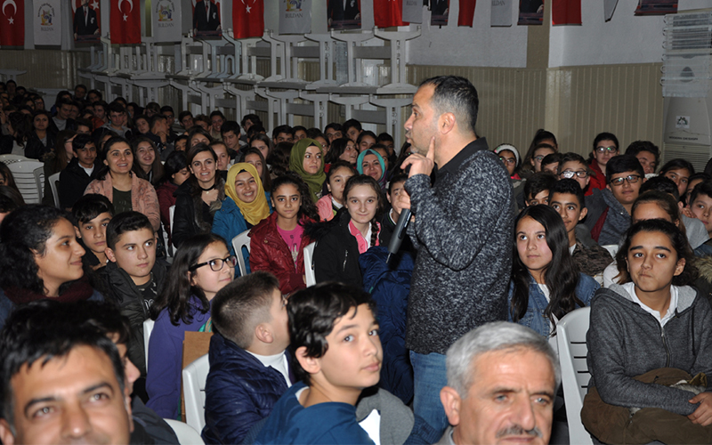 İzgören, Buldanlı öğrencilere seminer verdi
