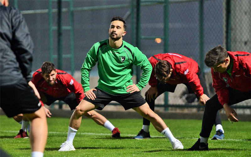 Canberk Aydın, Denizlispor’un kampına katıldı