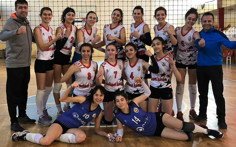 Denizli’nin Sultanları Mavi Ege Gazi Gençlik’i İzmir’de devirdi