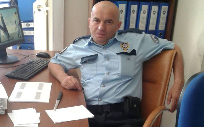 Polis memuru intihar etti