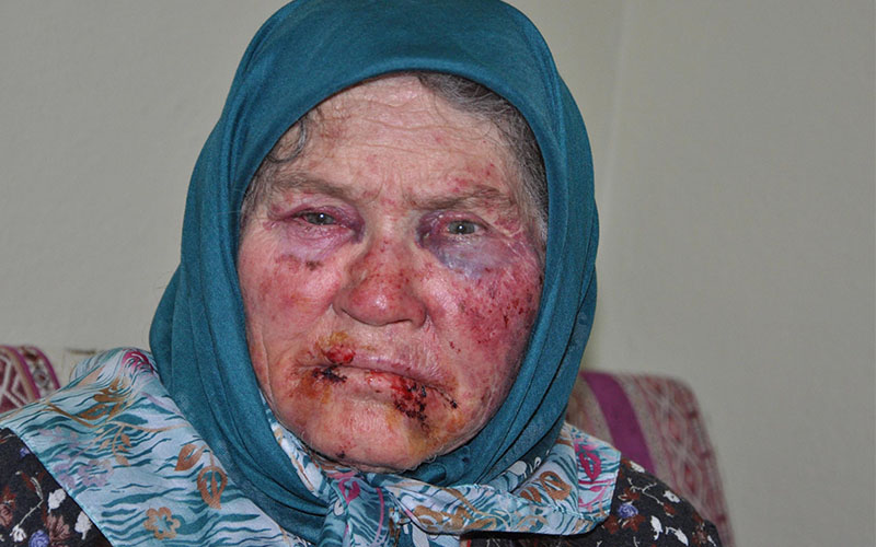 Yaşlı kadına gaspta torun da gözaltında