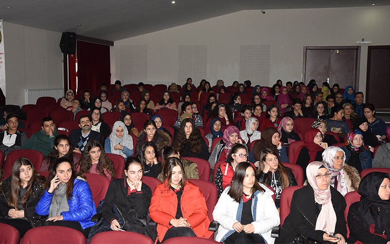 Anadolu Mektebi Yazar Okumaları projesi tanıtıldı