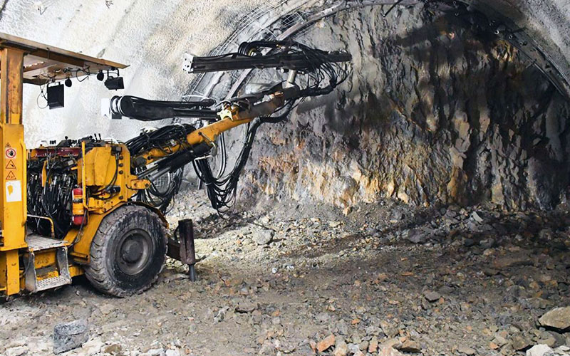 Honaz Tüneli’nde 1.6 km daha kazı yapılacak