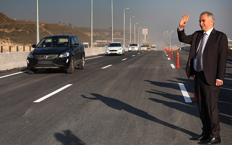 Hal Köprülü Kavşağı çift yönlü trafiğe açıldı