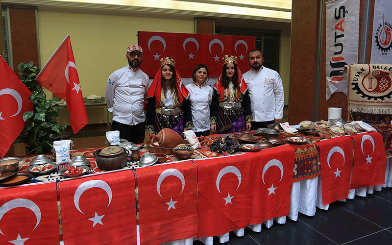 PAÜ’de 2. Yöresel Gastronomi Festivali yapıldı