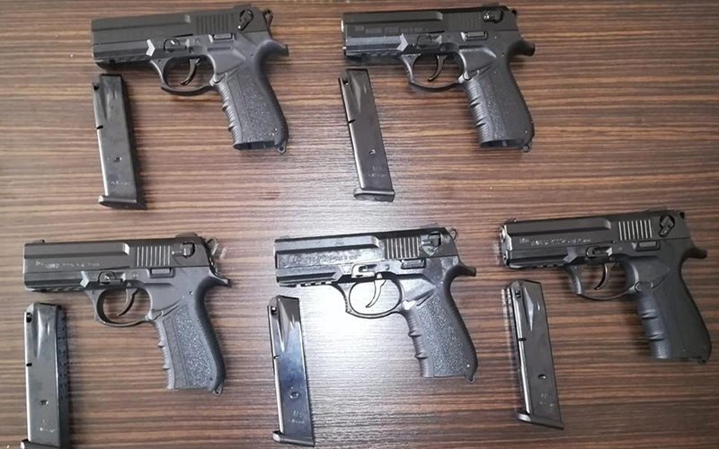 Denizli’de 5 tabanca 50 mermi ele geçirildi