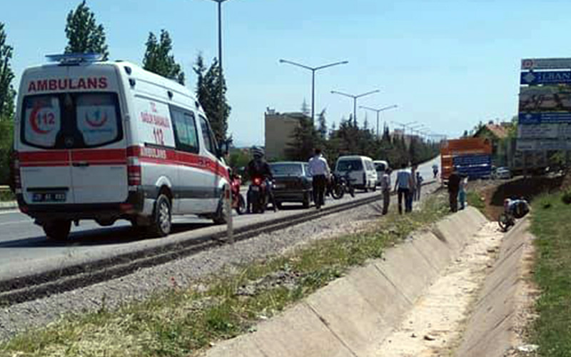 Motosikletli ağır yaralı