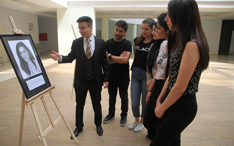 PAÜ’de Bilim İçinde Sanat sergisi