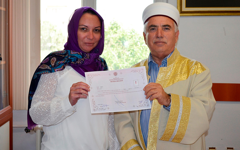 Avustralyalı Sonia, Müslüman oldu