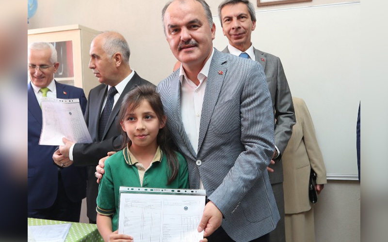 Gürlesin: Eğitime desteğimiz sürecek