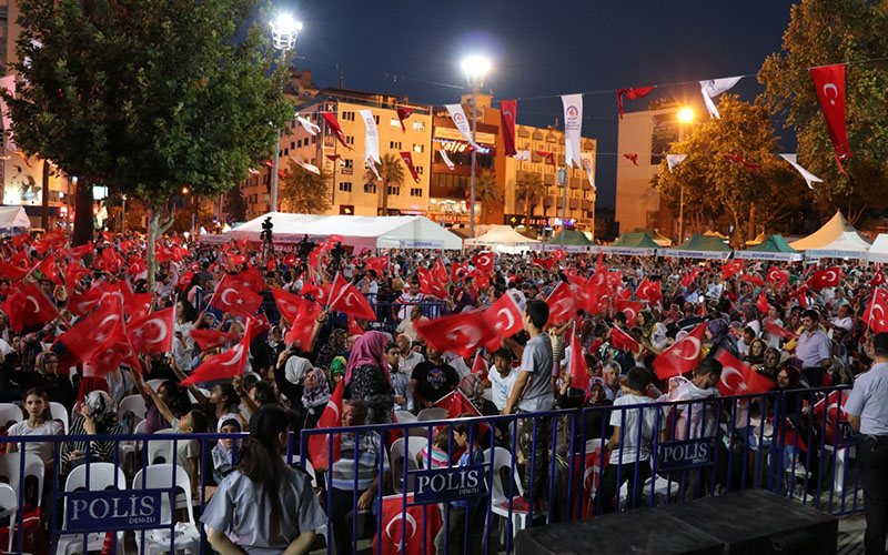 15 Temmuz Demokrasi ve Milli Birlik Günü kutlandı