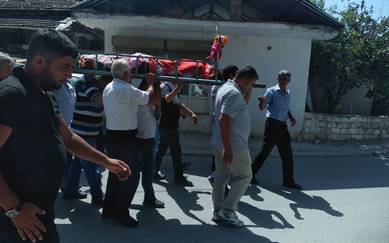Trafik kazası kurbanı 15 yaşındaki Hülya toprağa verildi