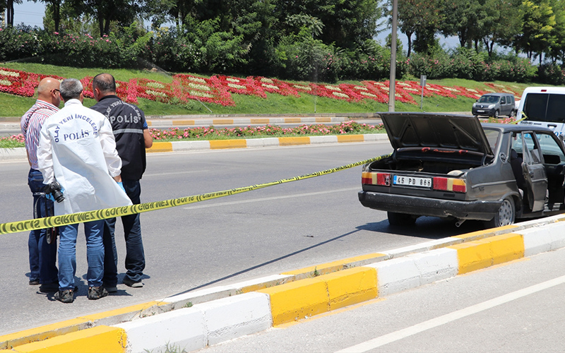 Polisten şüpheli araç takibi, 1’i yaralı 4 kişi yakalandı