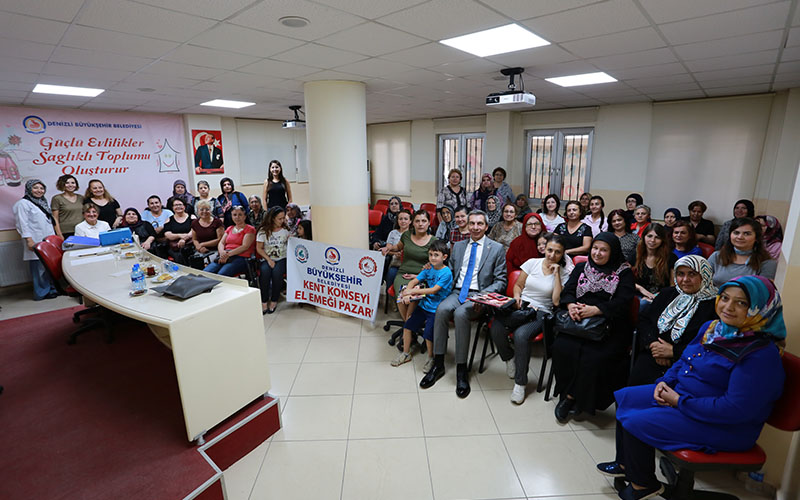 El Emeği Pazarı’nda seçim heyecanı