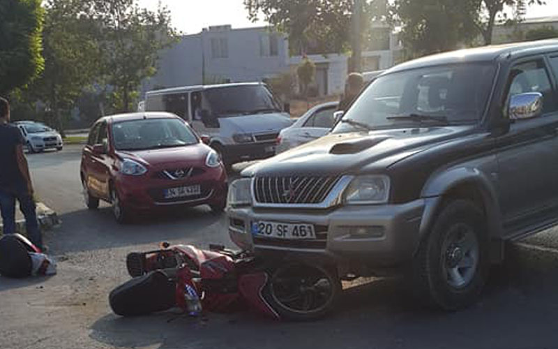 Gümüşler Bulvarı’nda motosiklet kazası: 1 yaralı