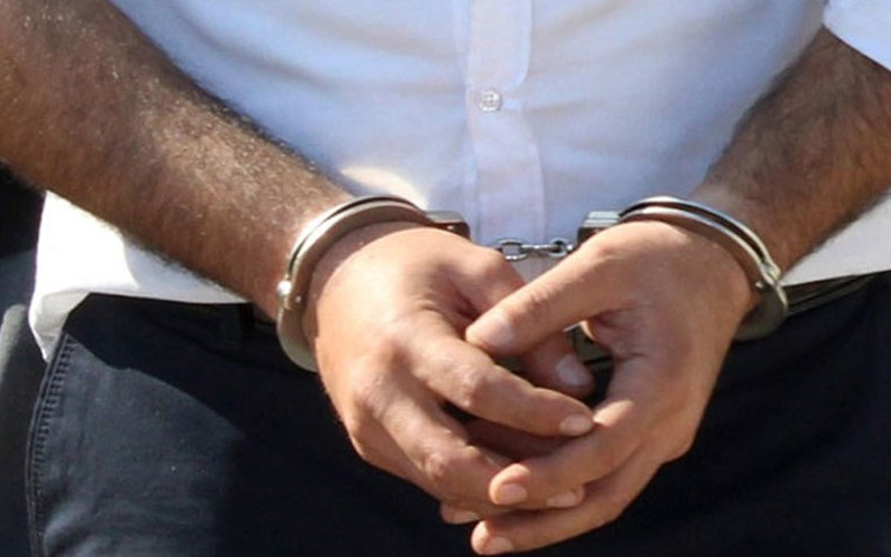 FETÖ’den aranan avukat yakalandı