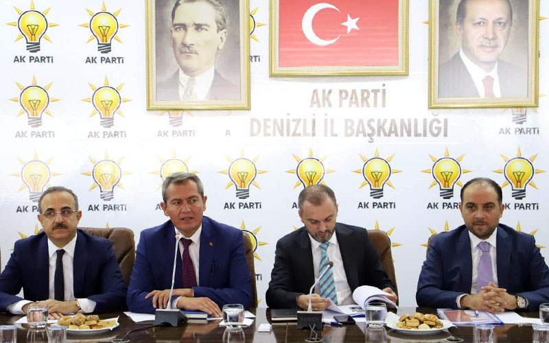 AK Parti’de yerel seçim toplantısı