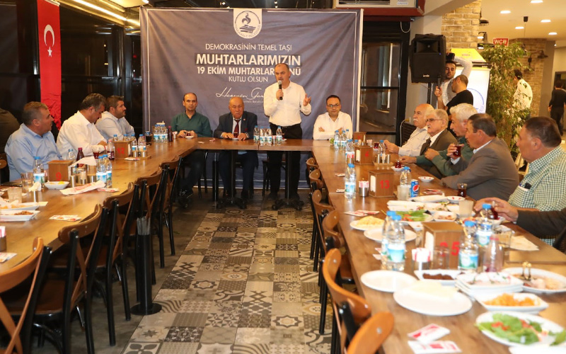 Pamukkale Belediye Başkanı Gürlesin muhtarları ağırladı
