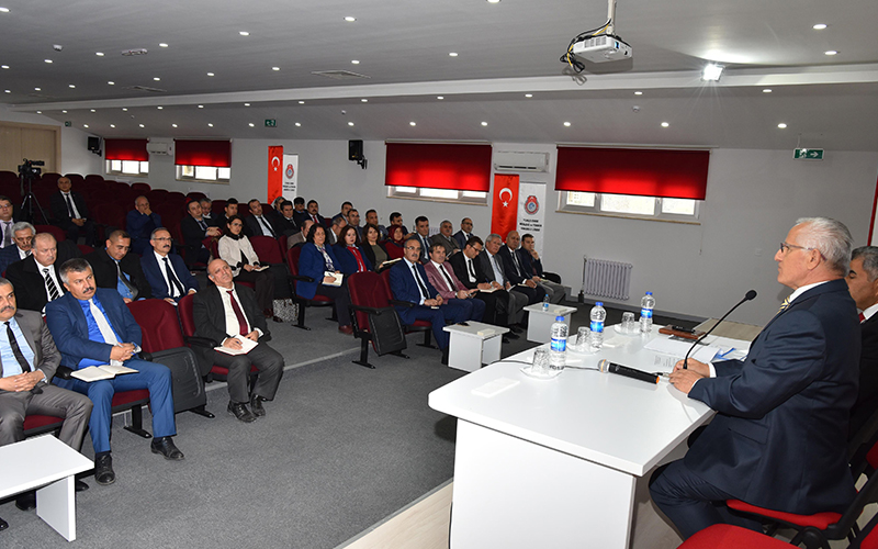 Oğuz: Öncelikli çalışmamız meslek liselerine öğrenci yönlendirmek