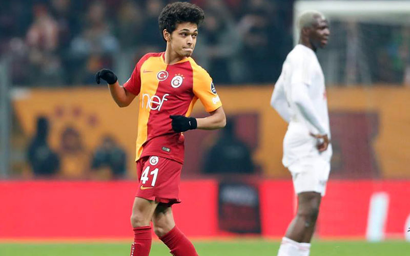 Türk futbol tarihine geçen Mustafa Kapı, Denizlispor’dan transfer edildi
